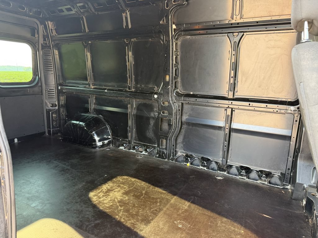 Used 2023 RAM ProMaster 2500 FWD image 6