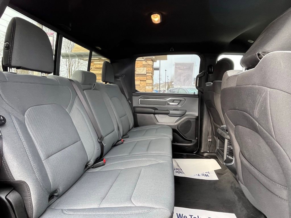 Used 2022 RAM 1500 Big Horn AWD/4WD image 30