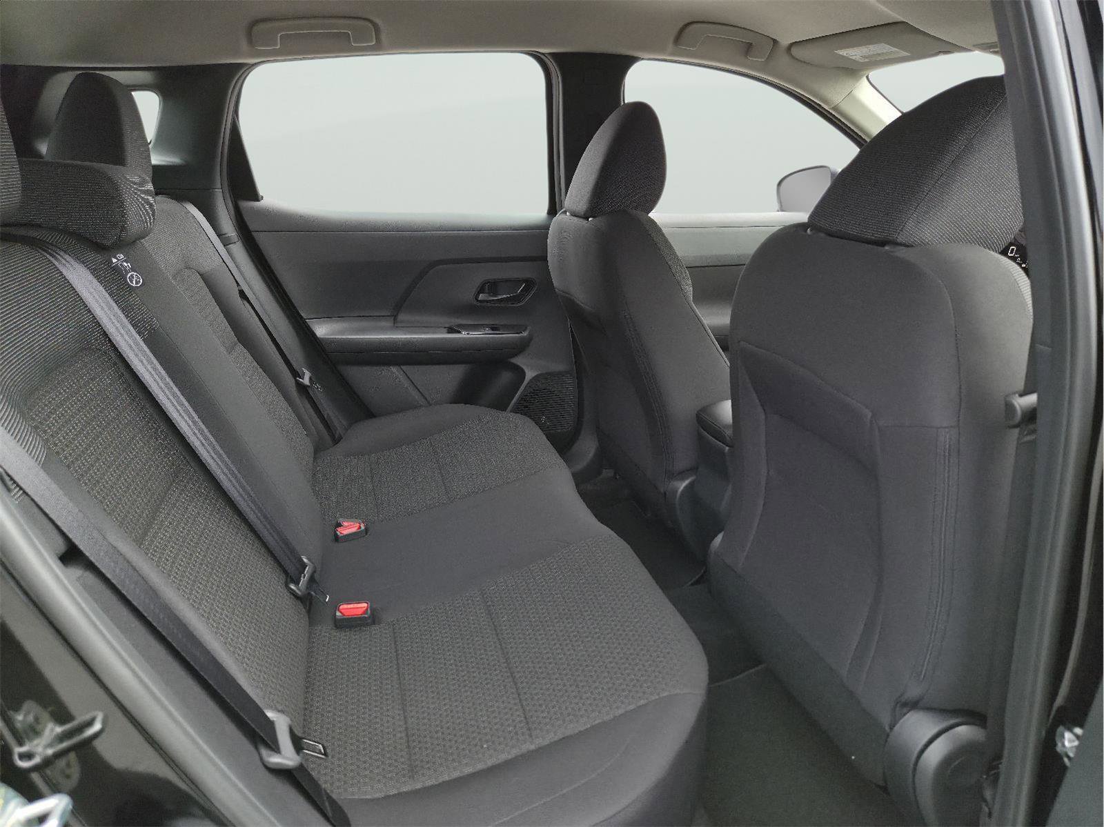 New 2026 Nissan Kicks SR image 17