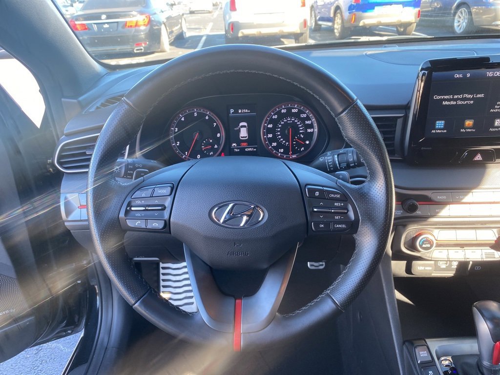 Used 2019 Hyundai Veloster Turbo image 12