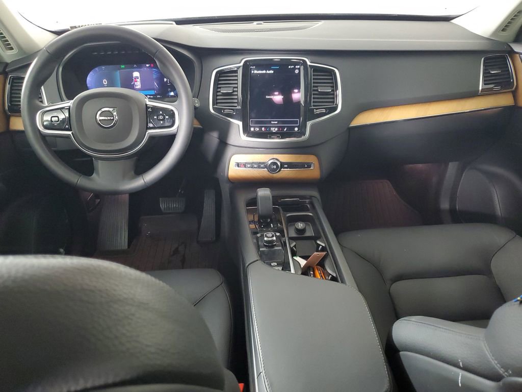 Certified 2023 Volvo XC90 B5 Plus w/ Protection Package Premier AWD/4WD image 16