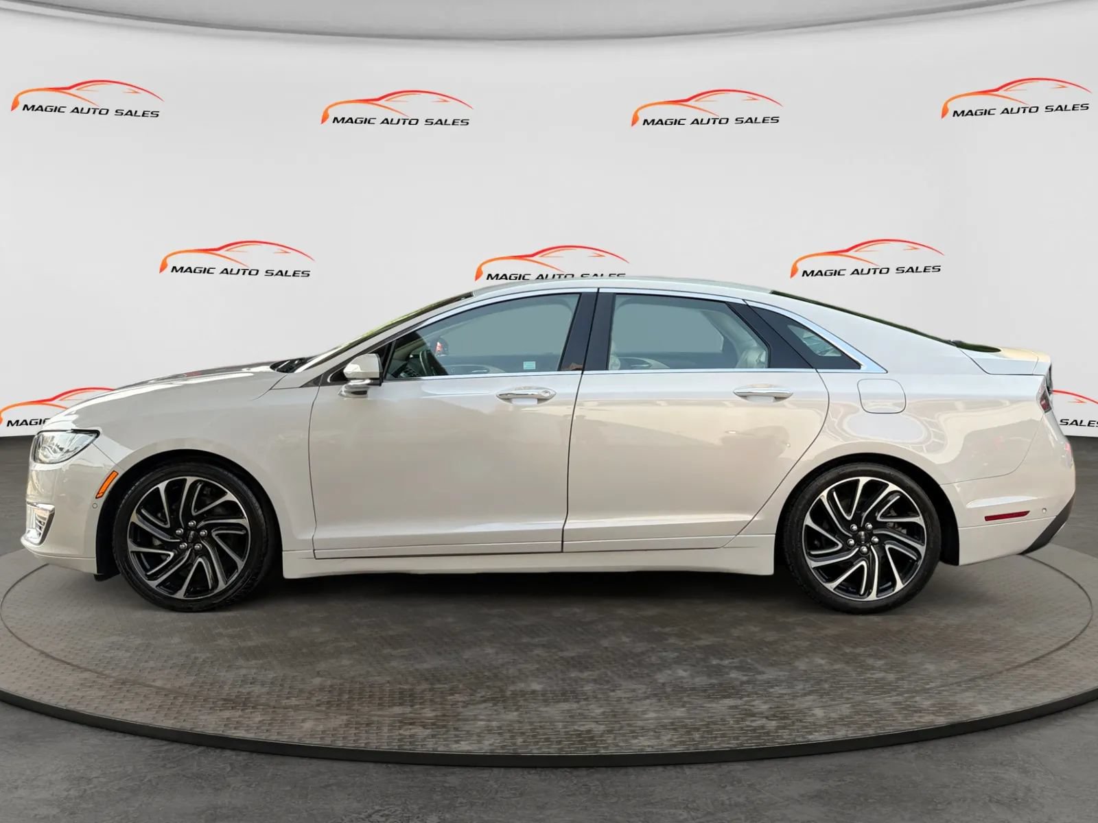 Used 2020 Lincoln MKZ Reserve w/ Elements Package AWD/4WD image 7