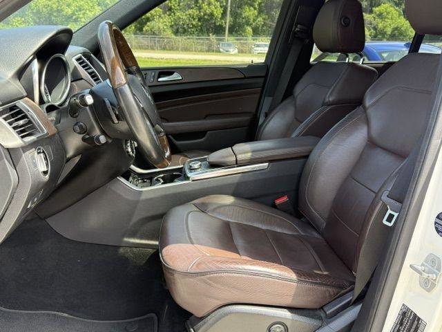 Used 2012 Mercedes-Benz ML 550 4MATIC image 10