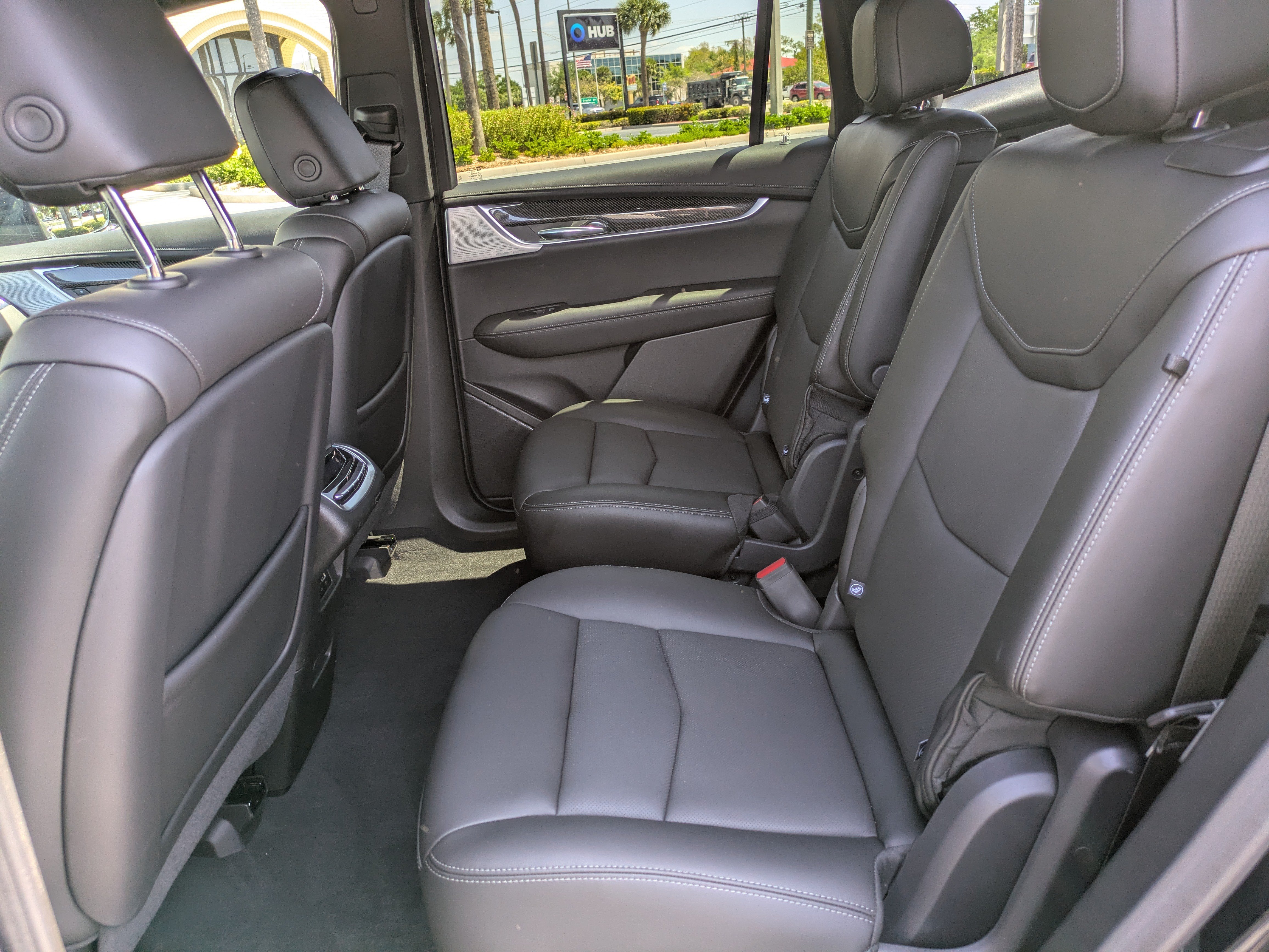 Certified 2024 Cadillac XT6 Sport w/ LPO, Floor Liner Package AWD/4WD image 12