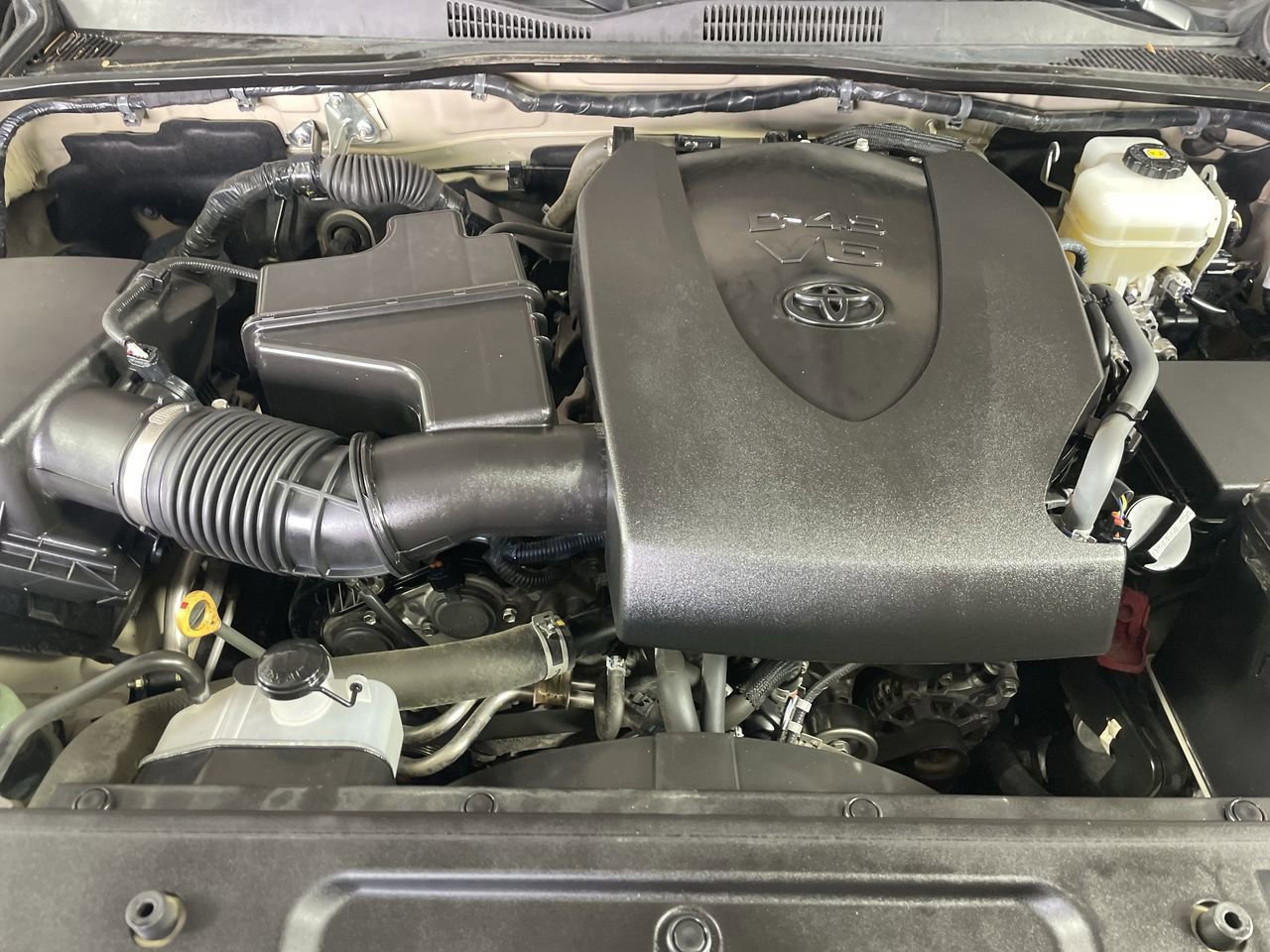 Used 2019 Toyota Tacoma TRD Off-Road image 11