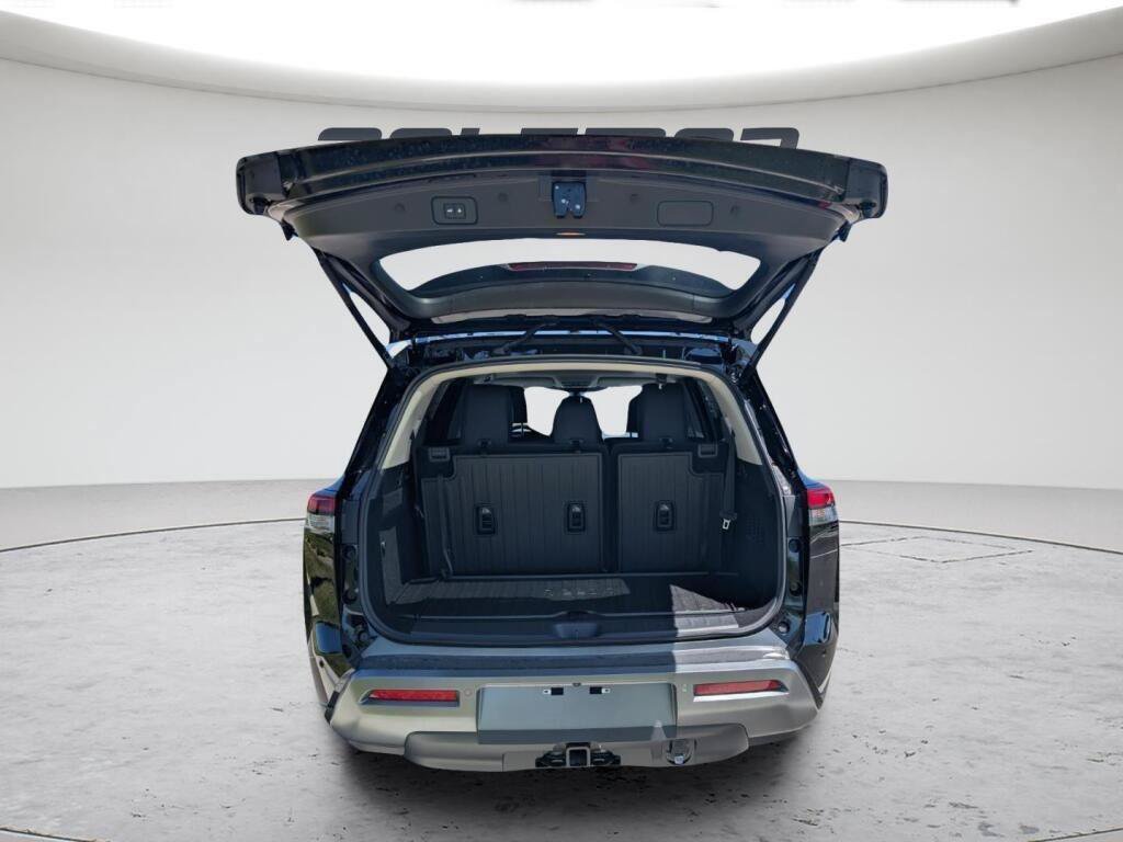 New 2026 Nissan Pathfinder Platinum w/ Cargo Package AWD/4WD image 20