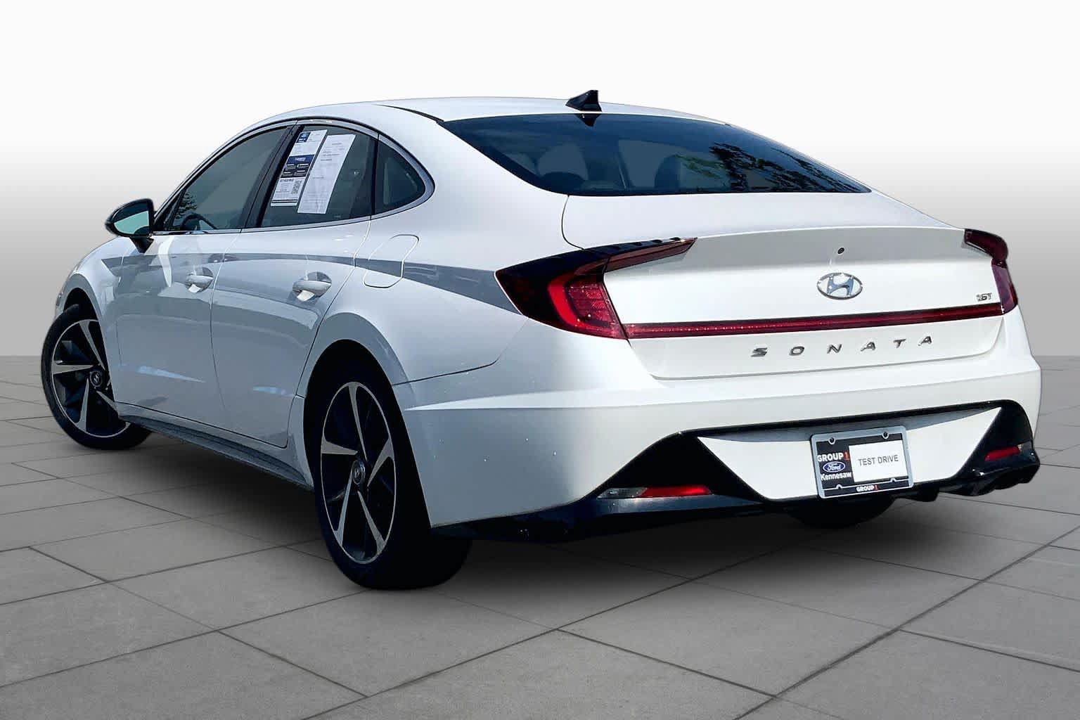 Used 2021 Hyundai Sonata SEL Plus w/ Preferred Accessory Package FWD image 12