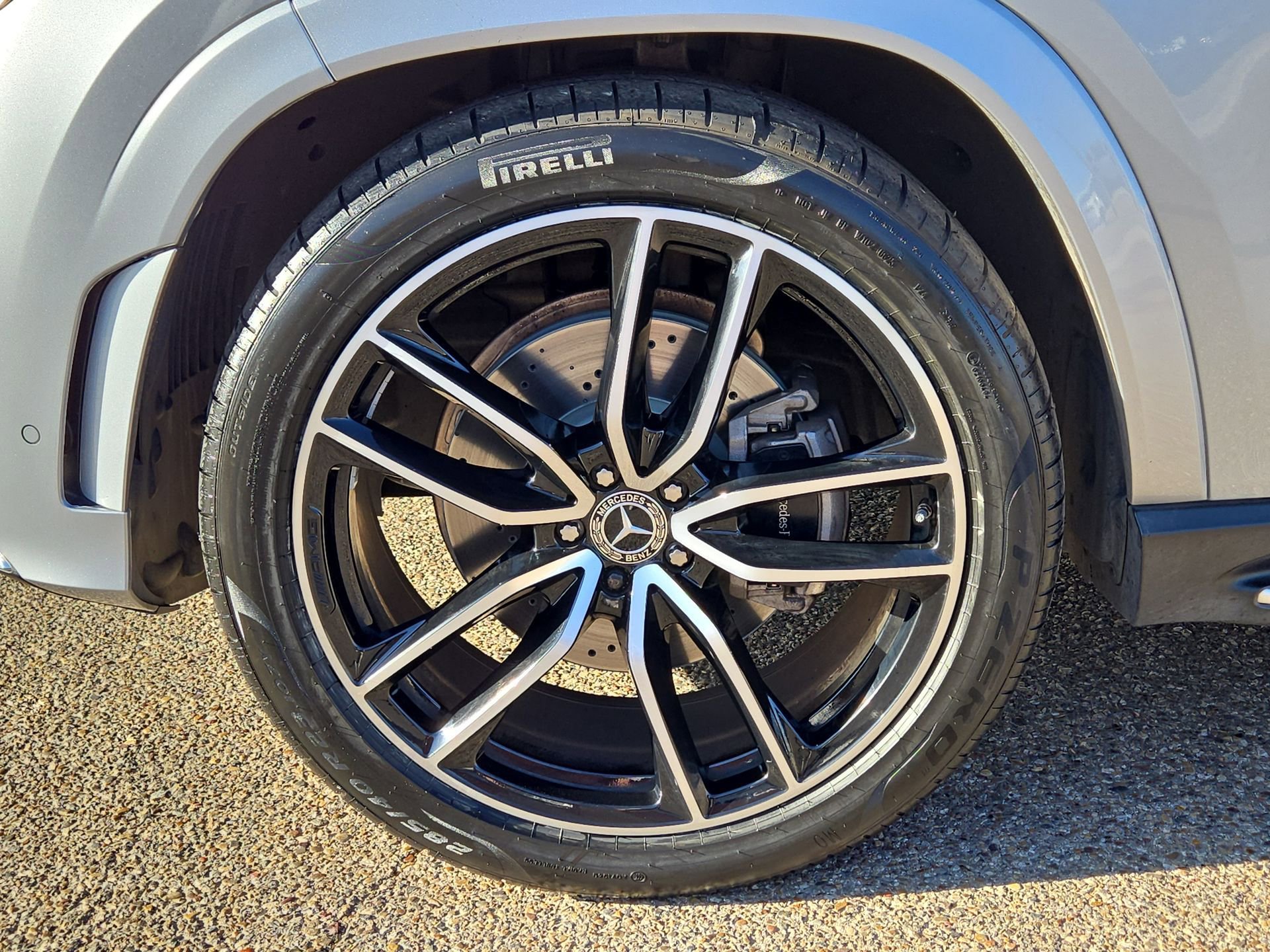 Used 2022 Mercedes-Benz GLS 450 4MATIC image 11