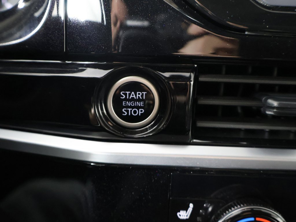 Used 2024 Nissan Pathfinder SV image 38