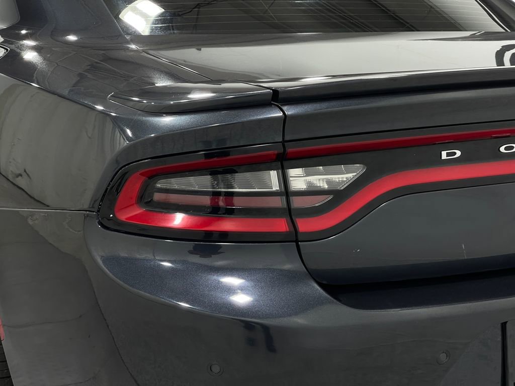 Used 2018 Dodge Charger R/T w/ Plus Group image 32