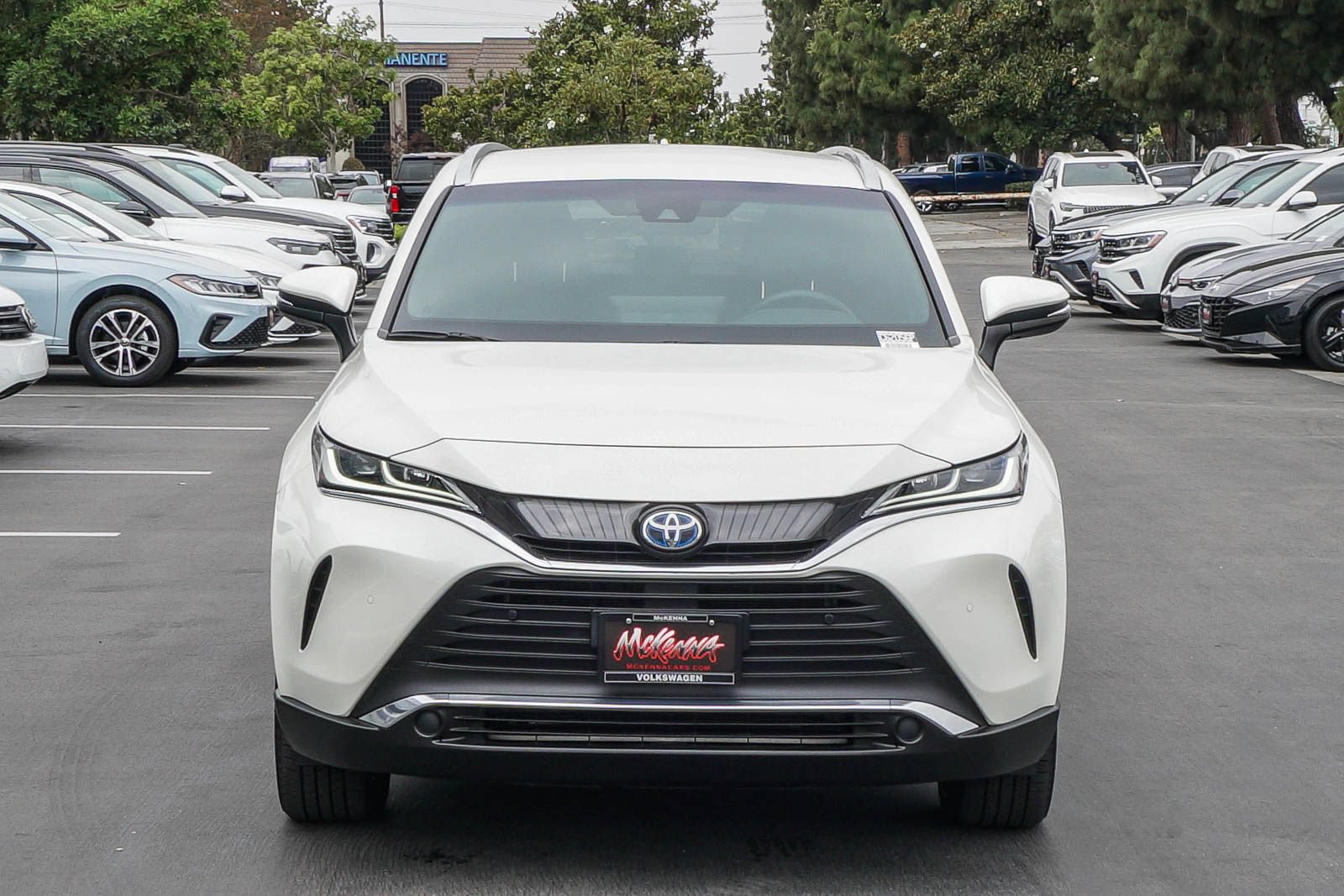 Used 2021 Toyota Venza XLE AWD/4WD image 2