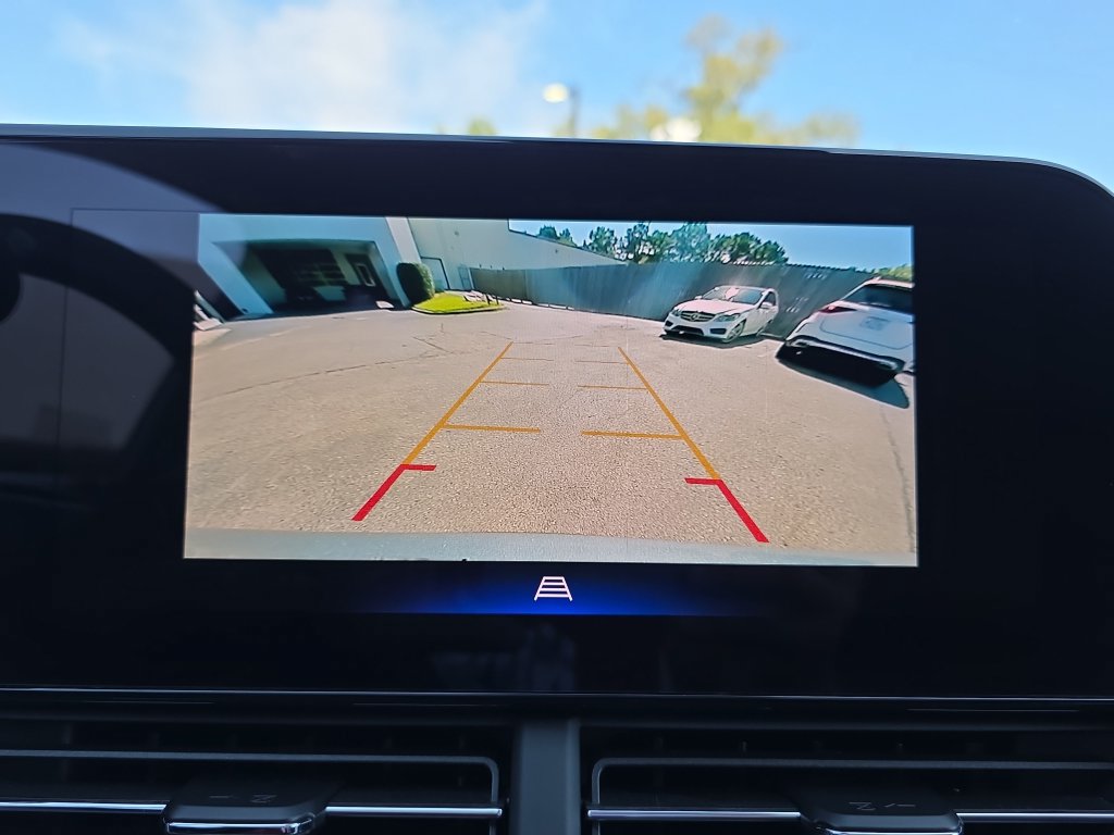 Used 2025 Chevrolet Trax LT FWD image 23