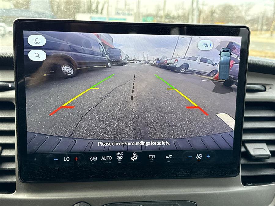 Used 2022 Ford Transit 350 XLT image 38