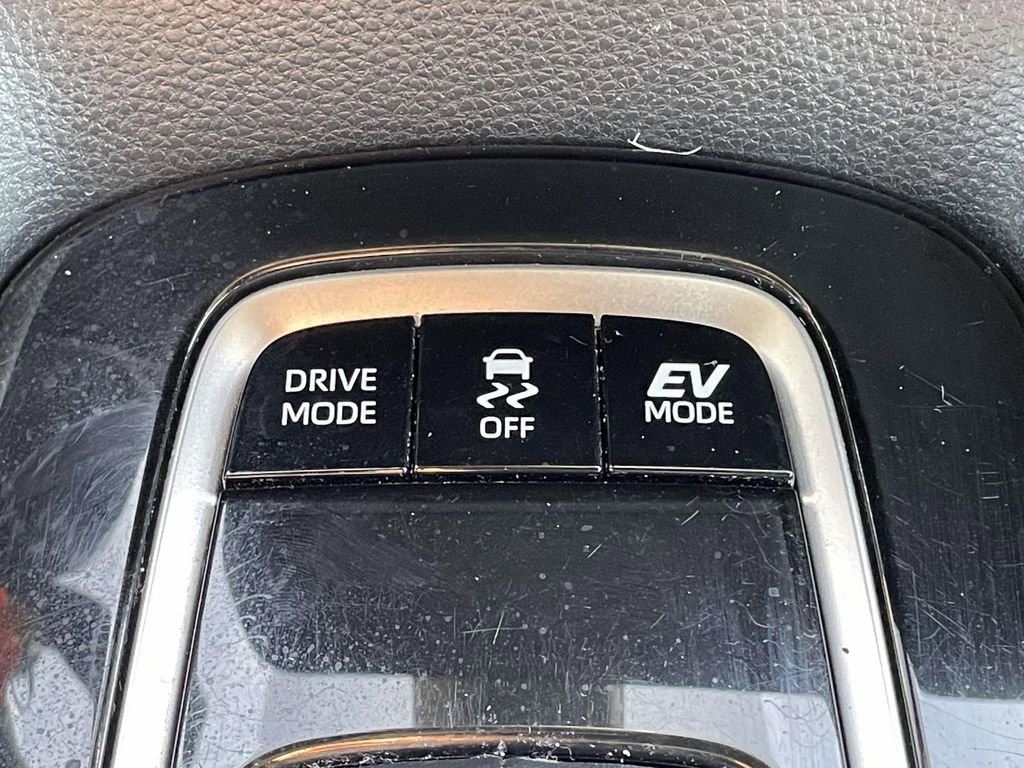 Used 2023 Toyota Corolla LE image 20
