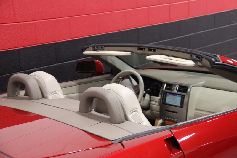 Used 2005 Cadillac XLR RWD image 10