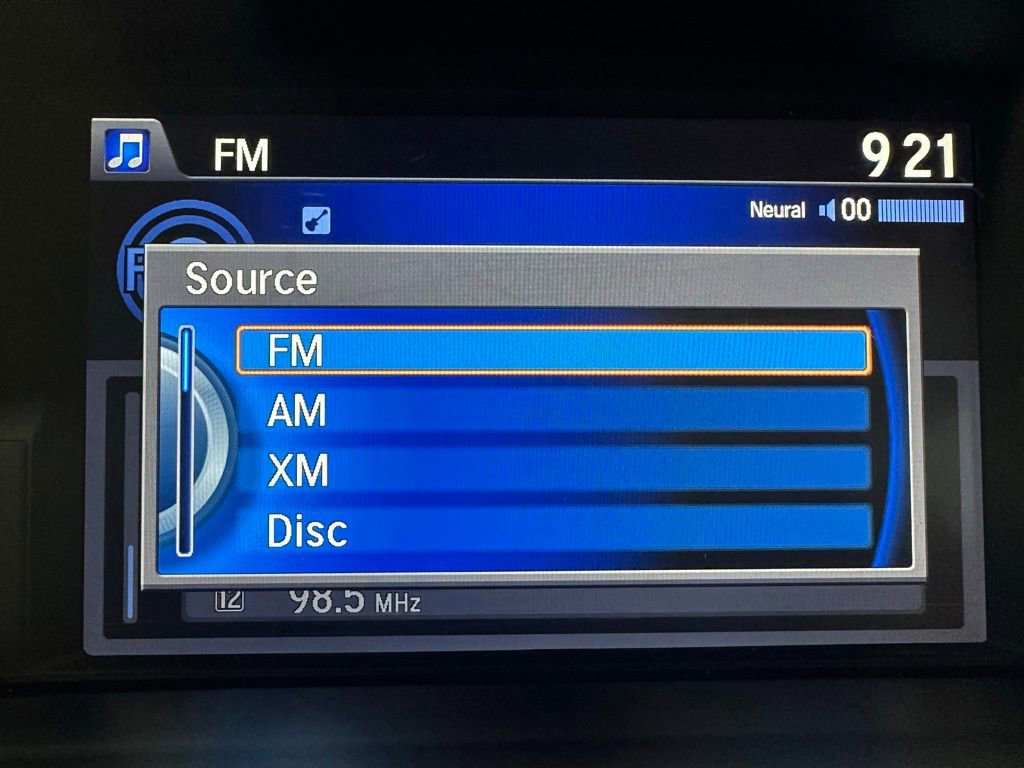 Used 2016 Honda Odyssey Touring Elite image 31