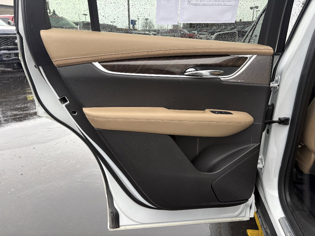 Used 2020 Cadillac XT6 Sport w/ Platinum Package image 35