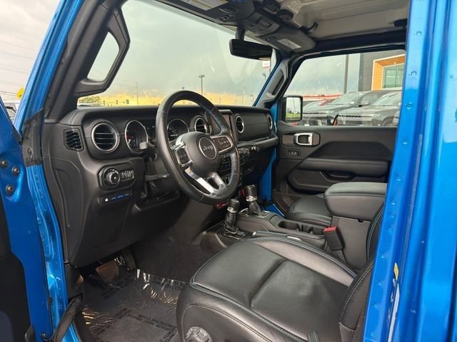 Used 2022 Jeep Wrangler Unlimited Rubicon 4xe w/ Cold Weather Group AWD/4WD image 22