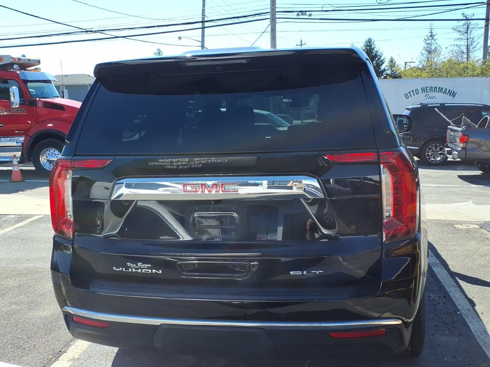 Certified 2023 GMC Yukon XL SLT AWD/4WD image 6