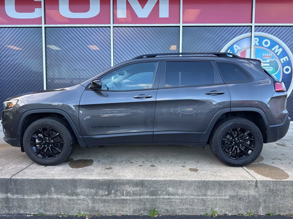 Used 2023 Jeep Cherokee Altitude Lux AWD/4WD image 16