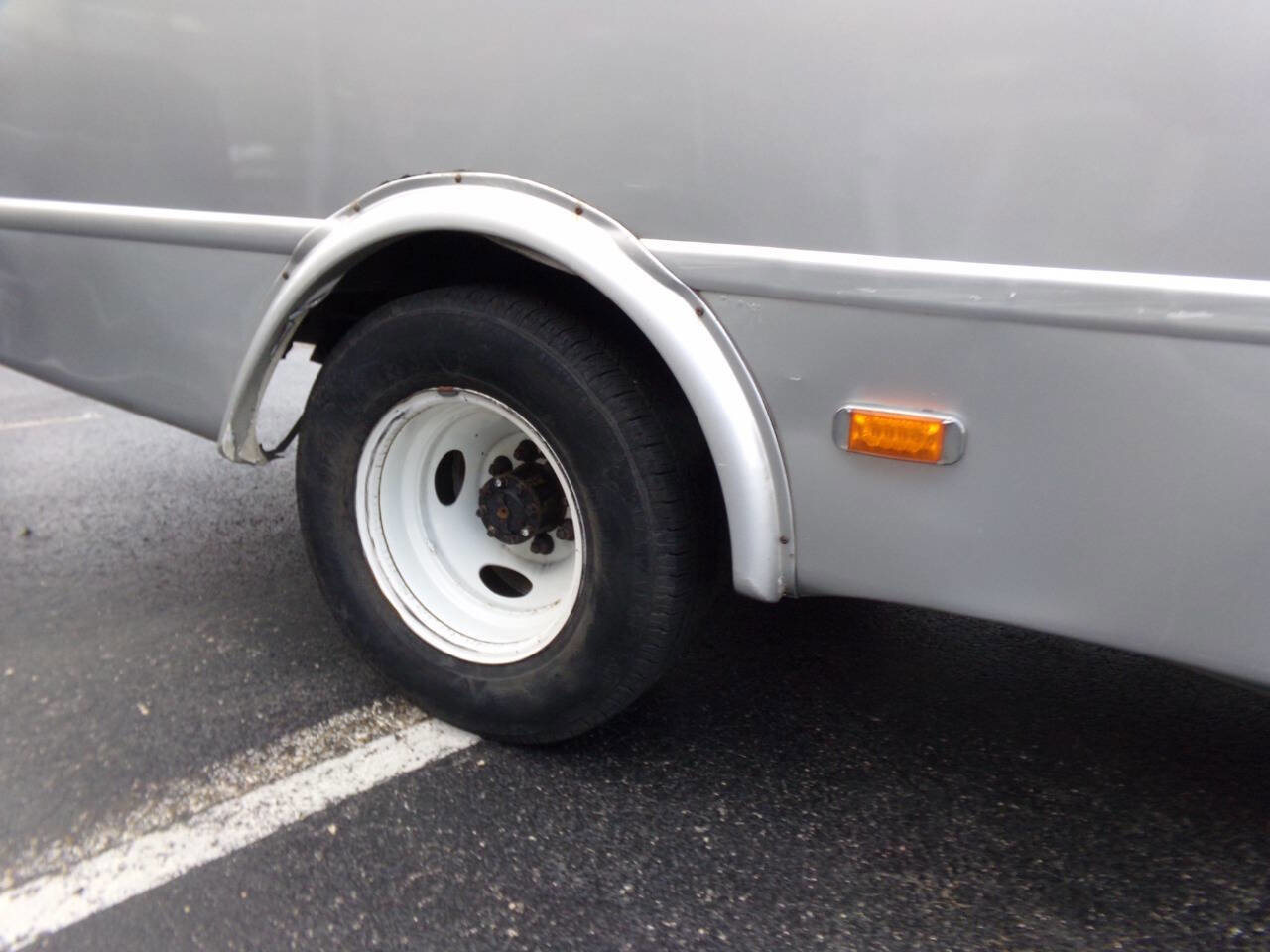 Used 2012 Ford E-450 and Econoline 450 Super Duty w/ Shuttle Bus Prep Pkg image 37