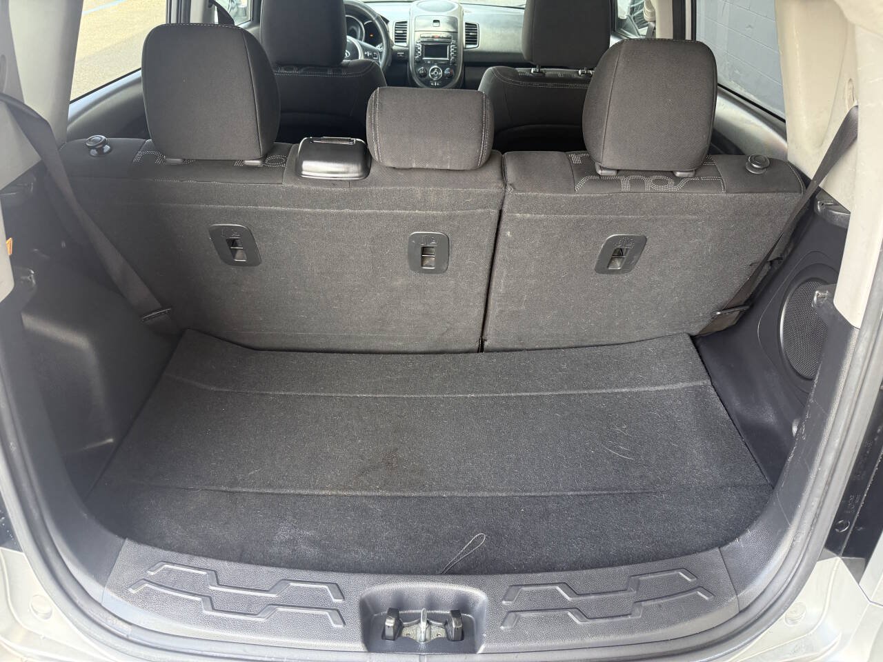 Used 2012 Kia Soul + w/ Audio Pkg FWD image 13