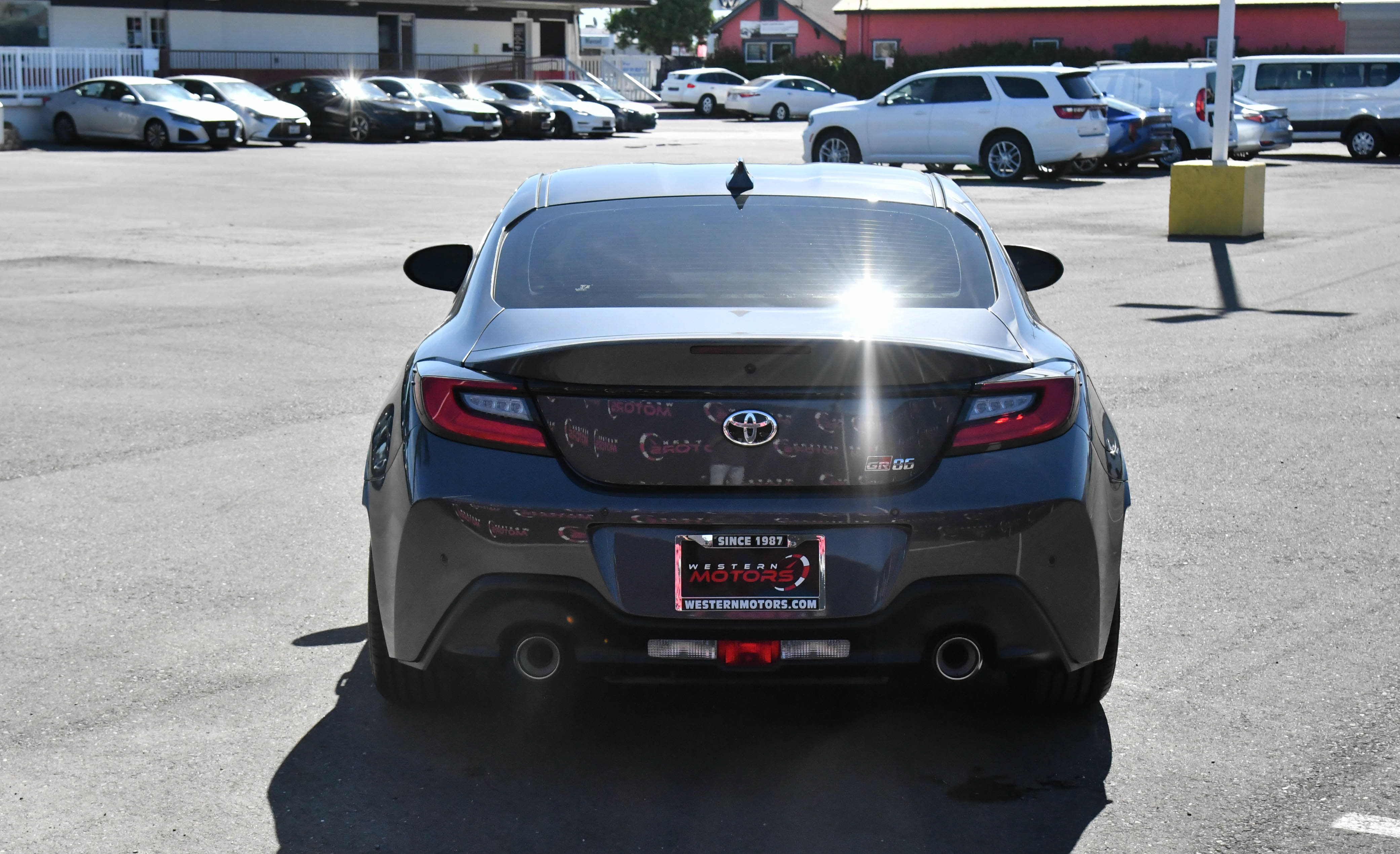Used 2023 Toyota GR86 w/ ALL Weather Mat Package (TMS) RWD image 7