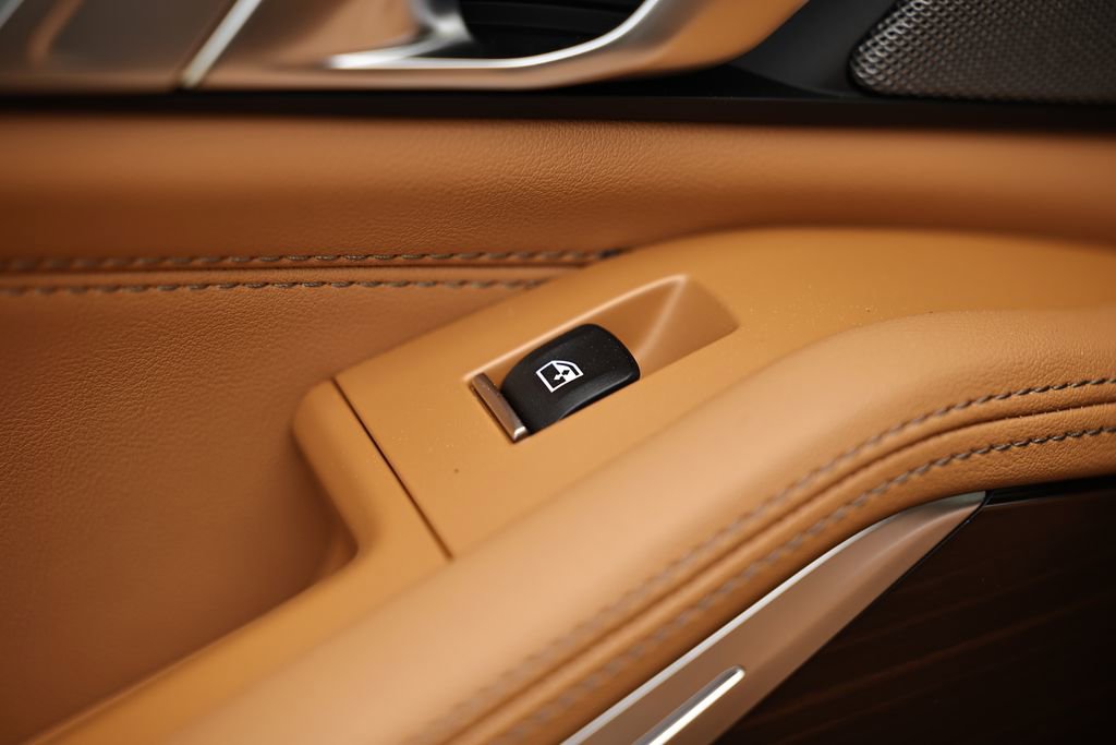 New 2026 BMW X5 xDrive50e w/ Executive Package AWD/4WD image 25