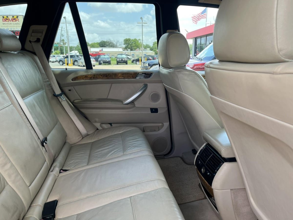 Used 2001 BMW X5 4.4i AWD/4WD image 26
