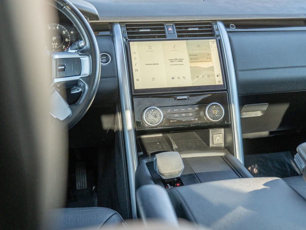 Certified 2022 Land Rover Discovery S image 22