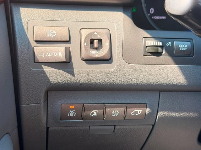 Used 2008 Lexus LX 570 4WD w/ Technology Pkg image 19