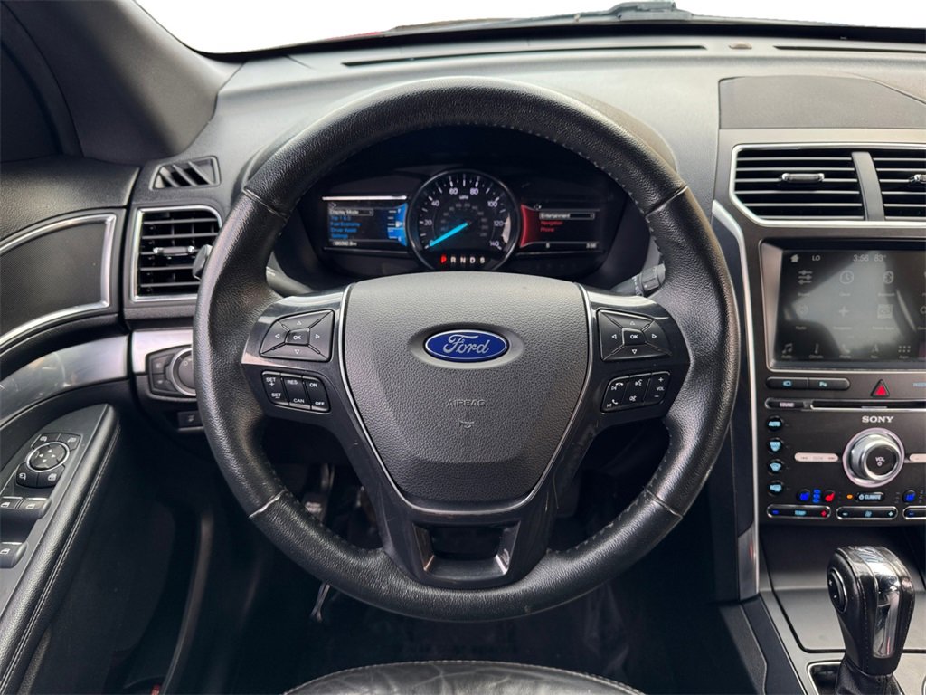Used 2018 Ford Explorer Limited image 23