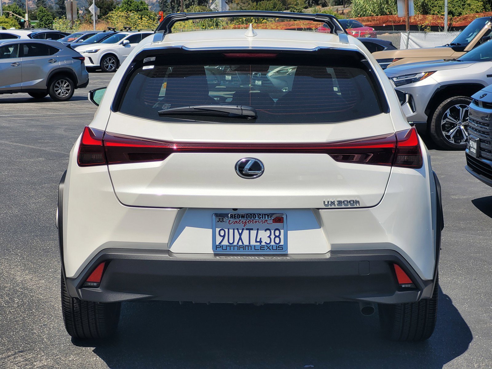Certified 2025 Lexus UX 300h FWD w/ Accessory Package (Z2) image 5