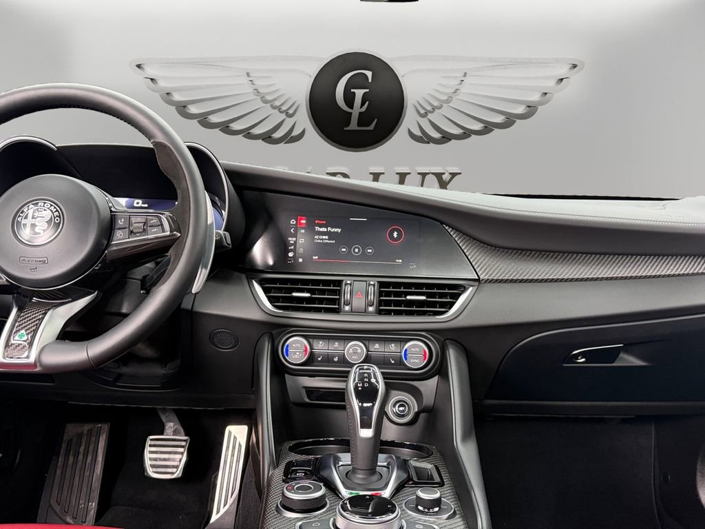 Used 2024 Alfa Romeo Giulia Quadrifoglio RWD image 11