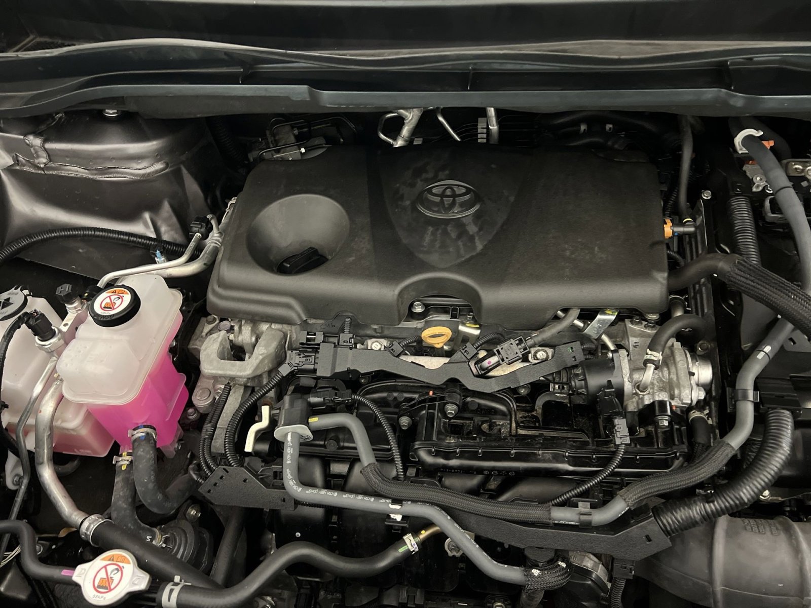 Used 2024 Toyota Sienna LE image 27