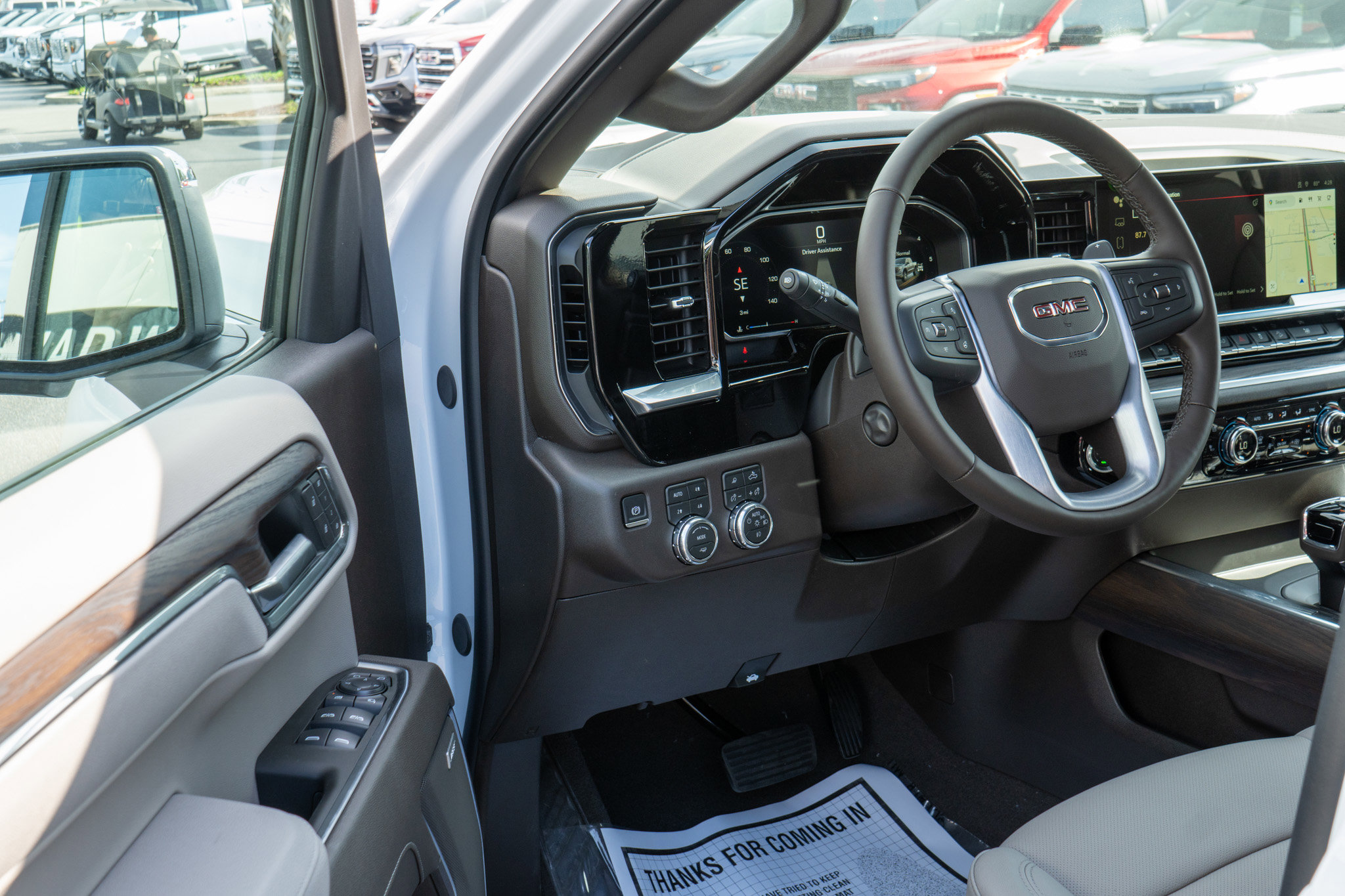 New 2026 GMC Sierra 1500 SLT AWD/4WD image 12