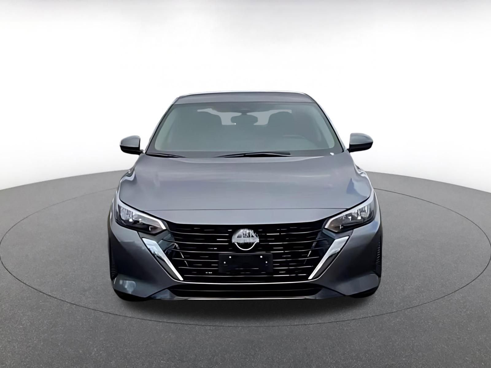 Used 2025 Nissan Sentra SV FWD image 4