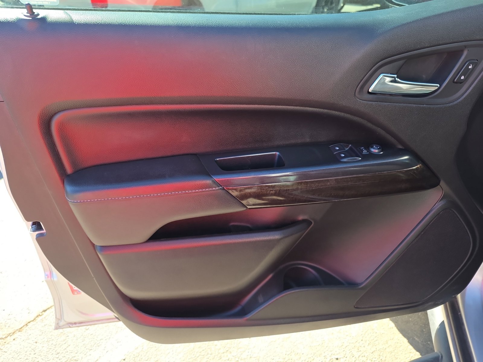 Used 2016 GMC Canyon SLT w/ Trailering Package image 14