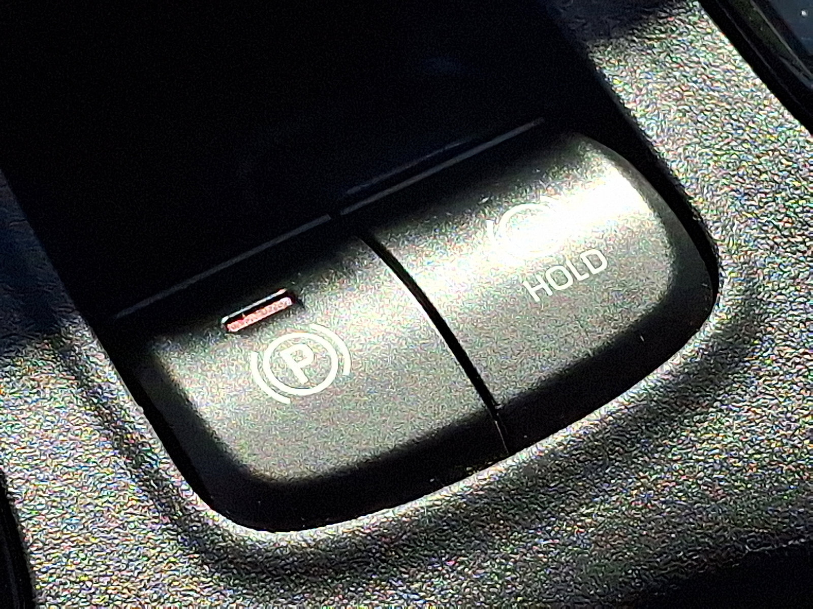 Certified 2022 Toyota Corolla Cross XLE image 26