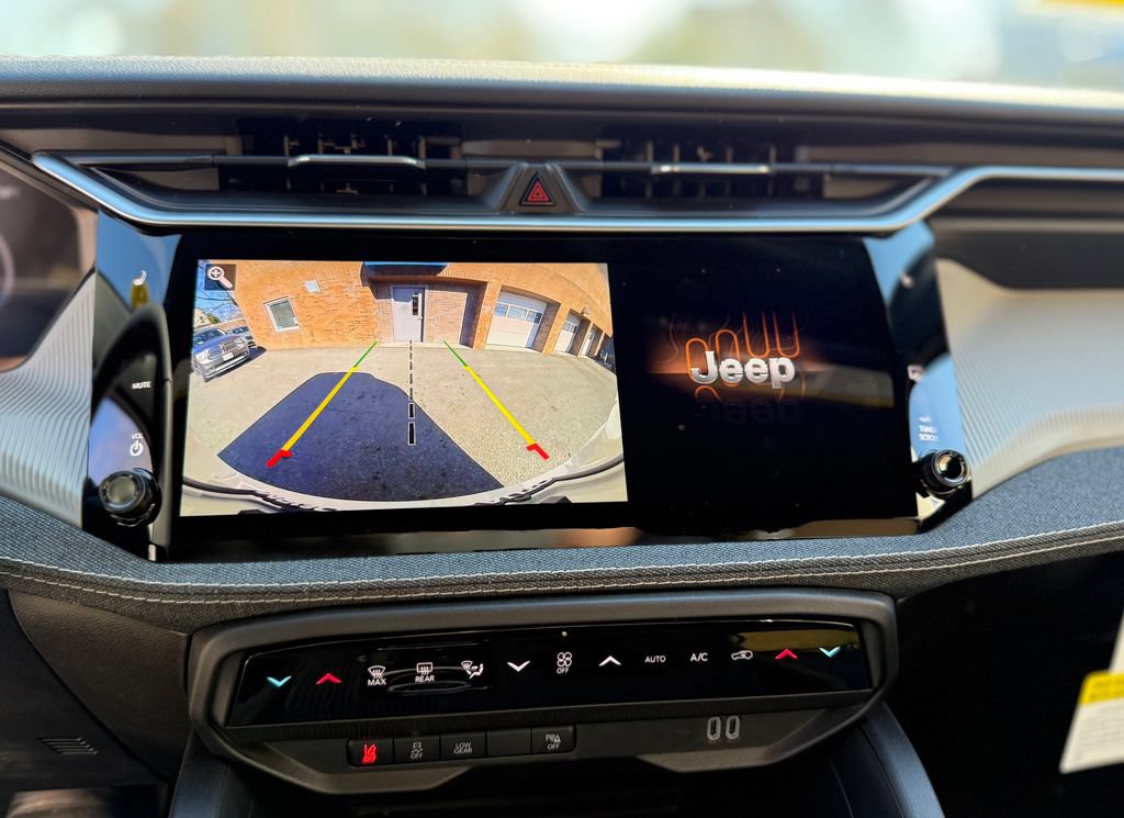 New 2026 Jeep Cherokee Laredo AWD/4WD image 31