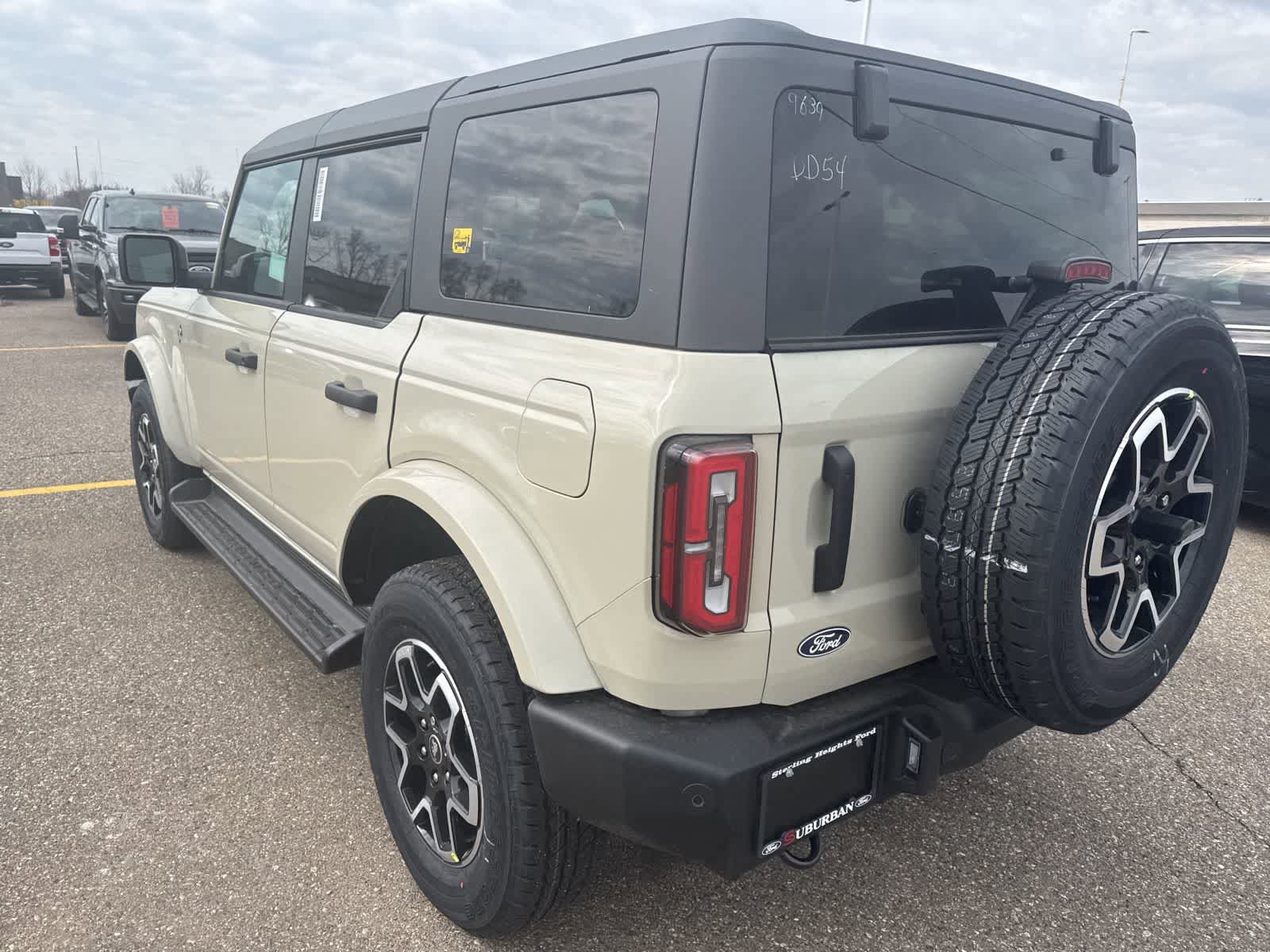 New 2026 Ford Bronco Outer Banks image 6