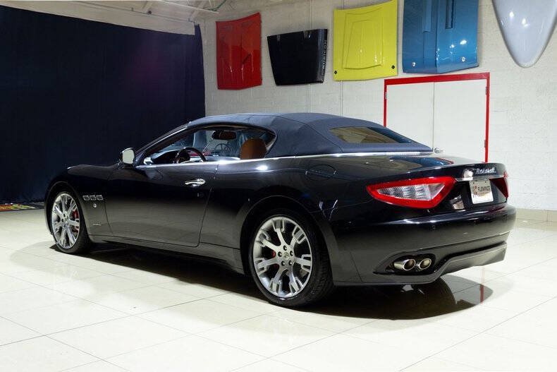 Used 2015 Maserati GranTurismo Convertible RWD image 13