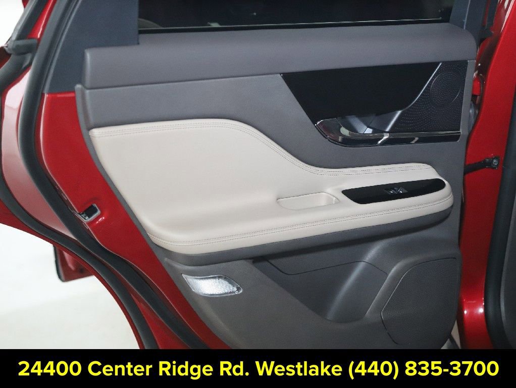 Certified 2024 Lincoln Corsair Reserve AWD/4WD image 13