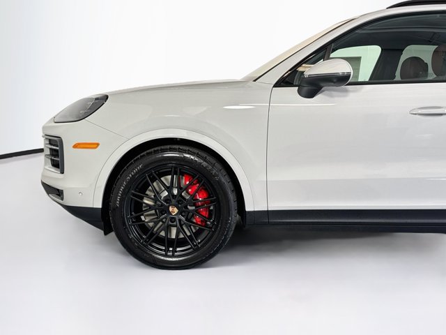 New 2026 Porsche Cayenne S AWD/4WD image 28