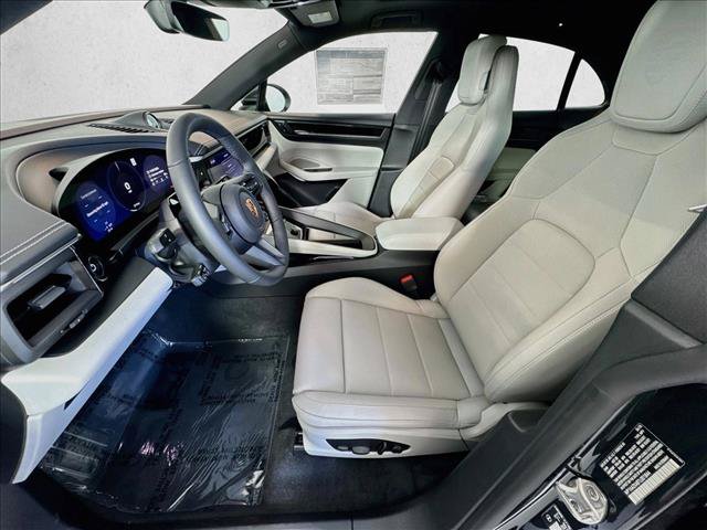 New 2026 Porsche Macan 4 Electric AWD/4WD image 5