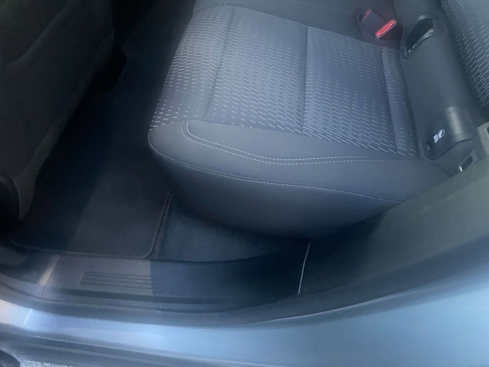 Used 2025 Chevrolet Equinox LT image 24