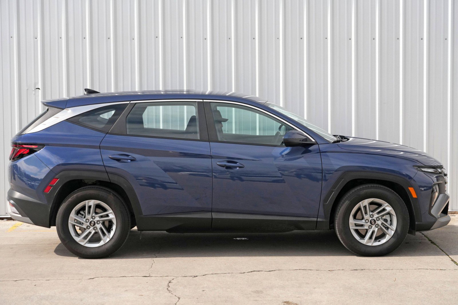 Used 2025 Hyundai Tucson SE image 50