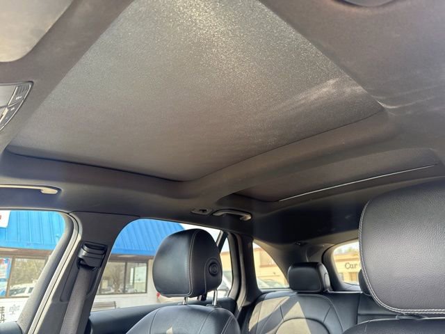 Used 2018 Mercedes-Benz GLC 300 4MATIC image 23