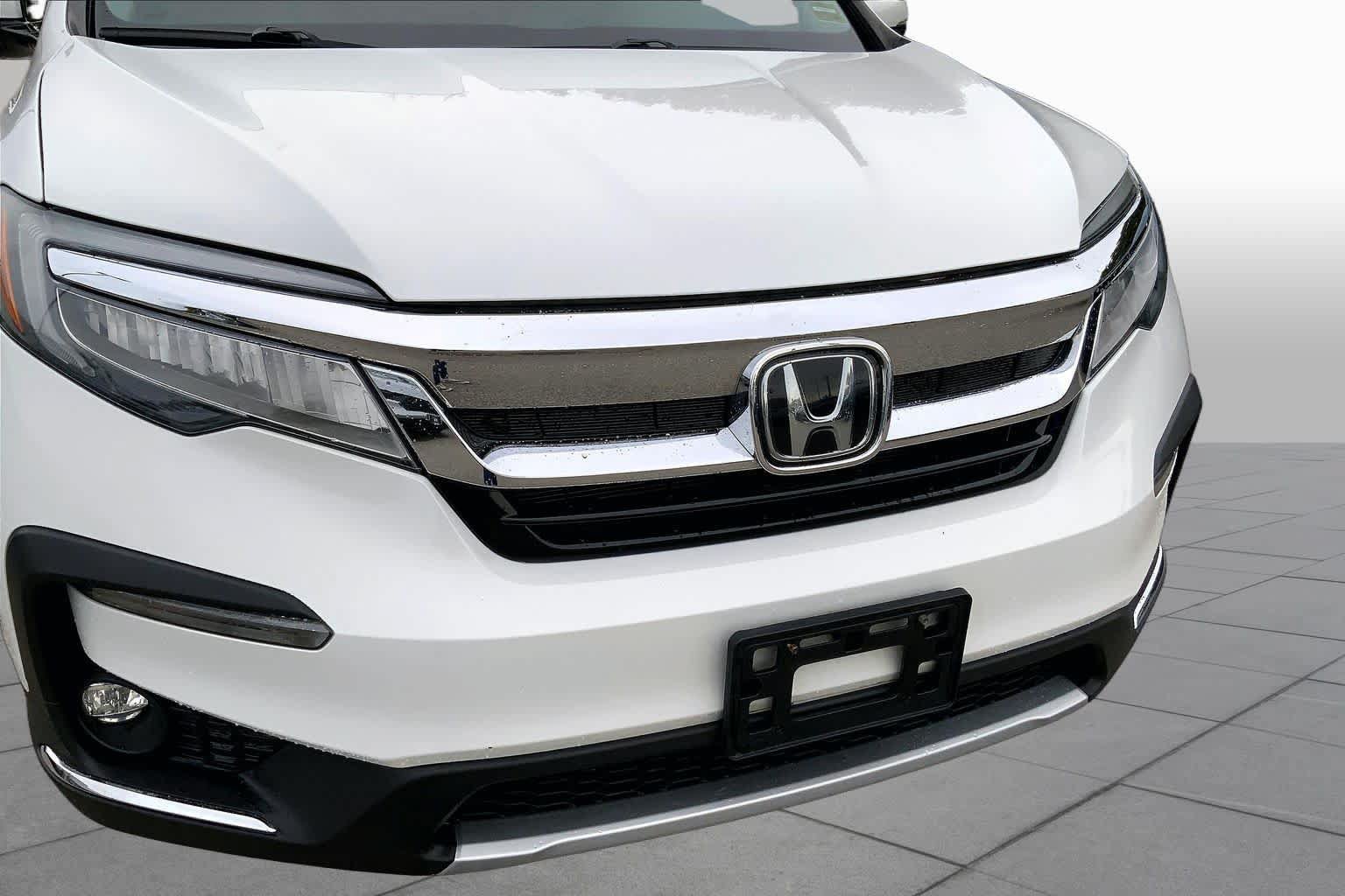 Certified 2020 Honda Pilot Touring image 32