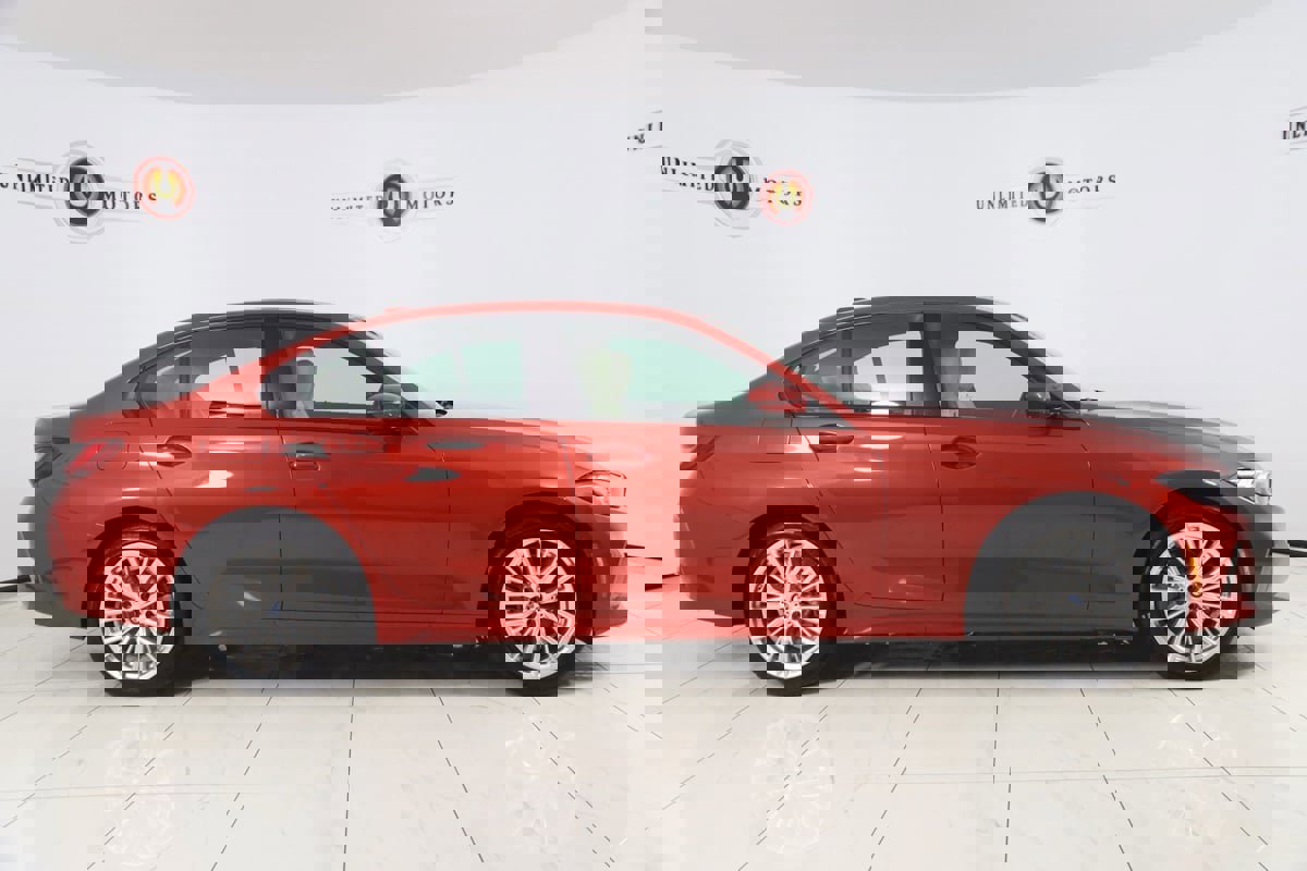 Used 2023 BMW 330i xDrive Sedan image 2